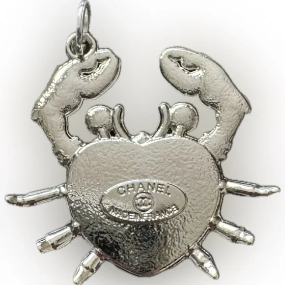 CHANEL Red Heart Crab Pendant with Silver Accents - Picture 2 of 2